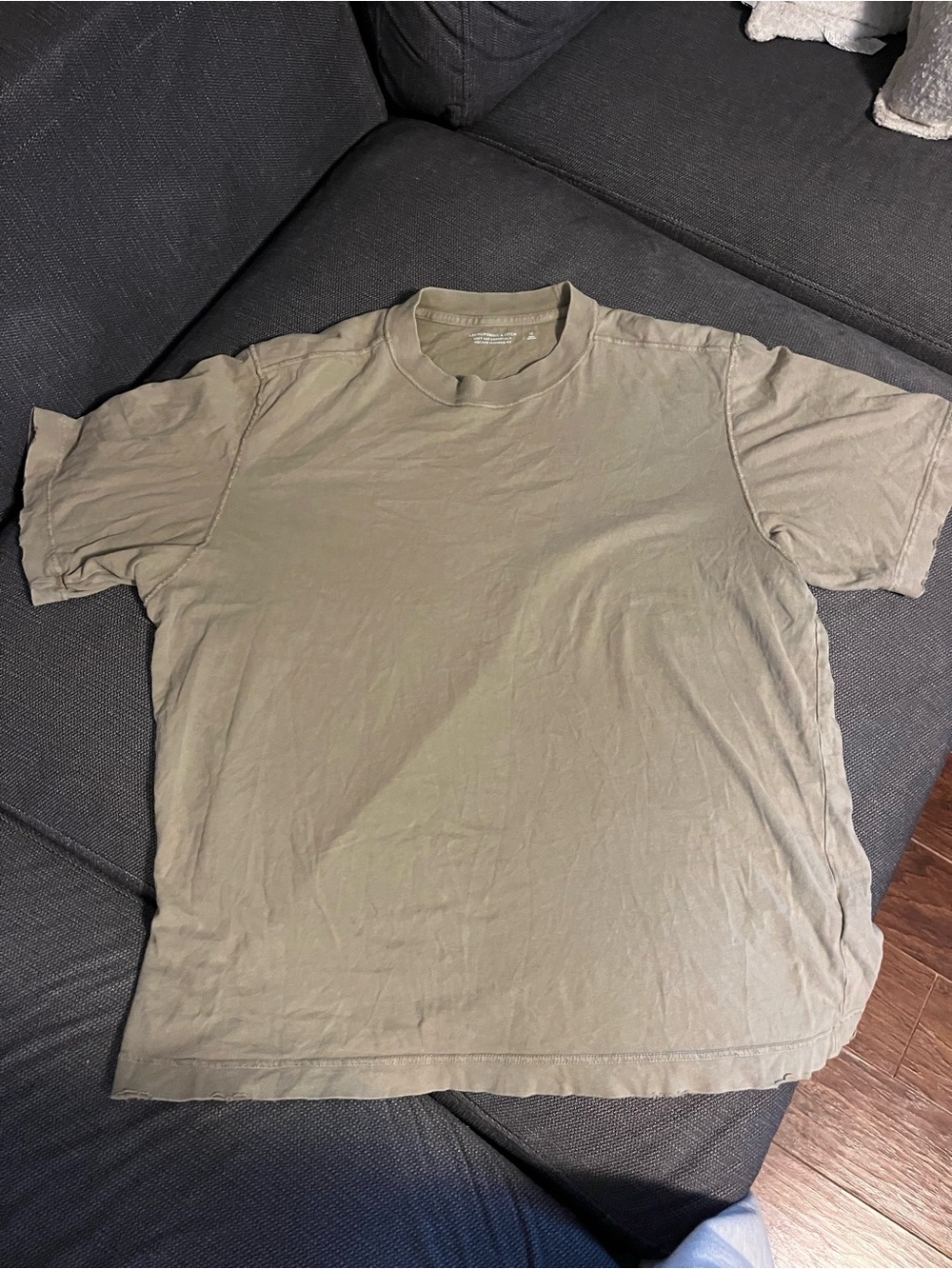 Abercrombie & Fitch Short Sleeve Crew T-Shirt in Olive Green
